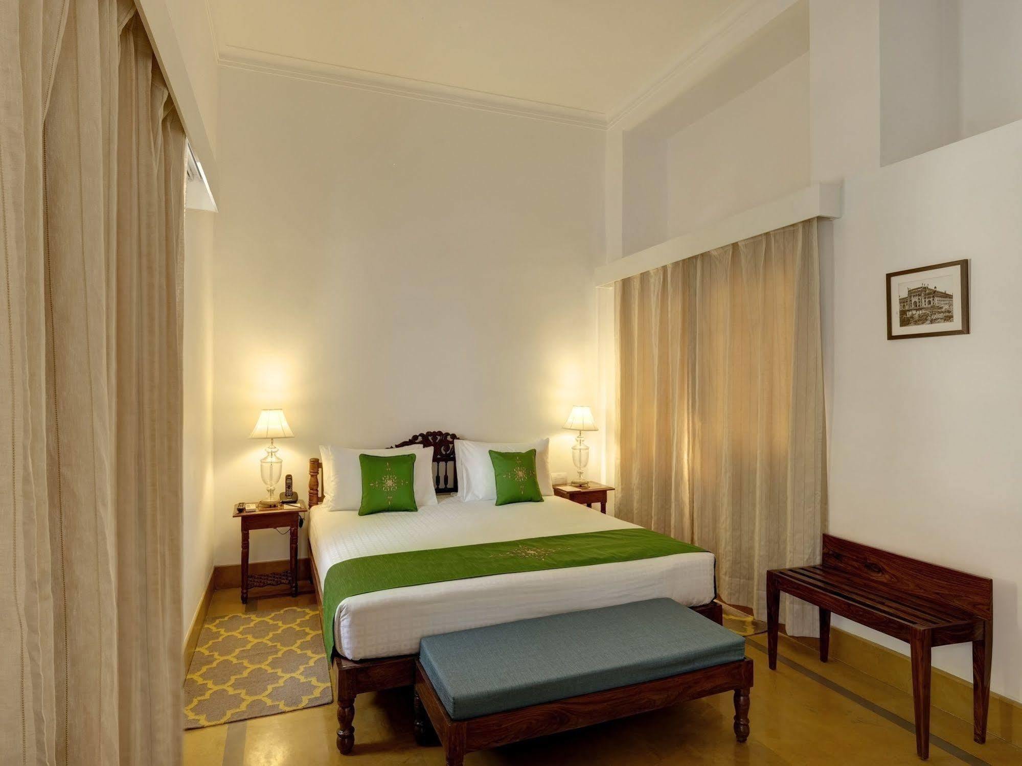 Saraca Hotel Lucknow Eksteriør billede