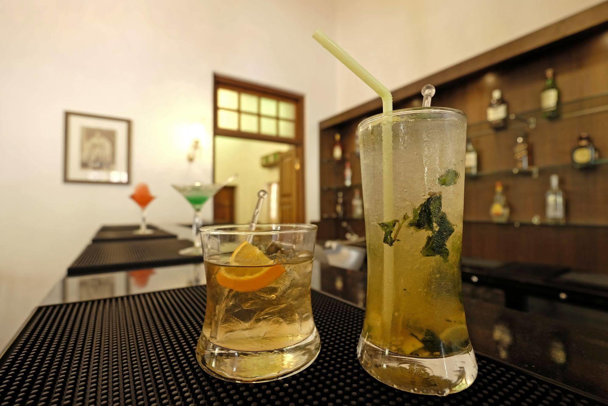 Saraca Hotel Lucknow Eksteriør billede